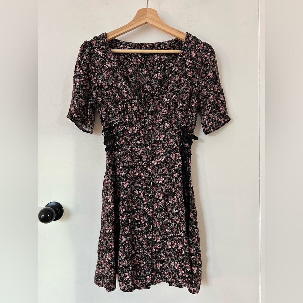 TOPSHOP FLORAL DRESS SIZE 38 EU, 6 US